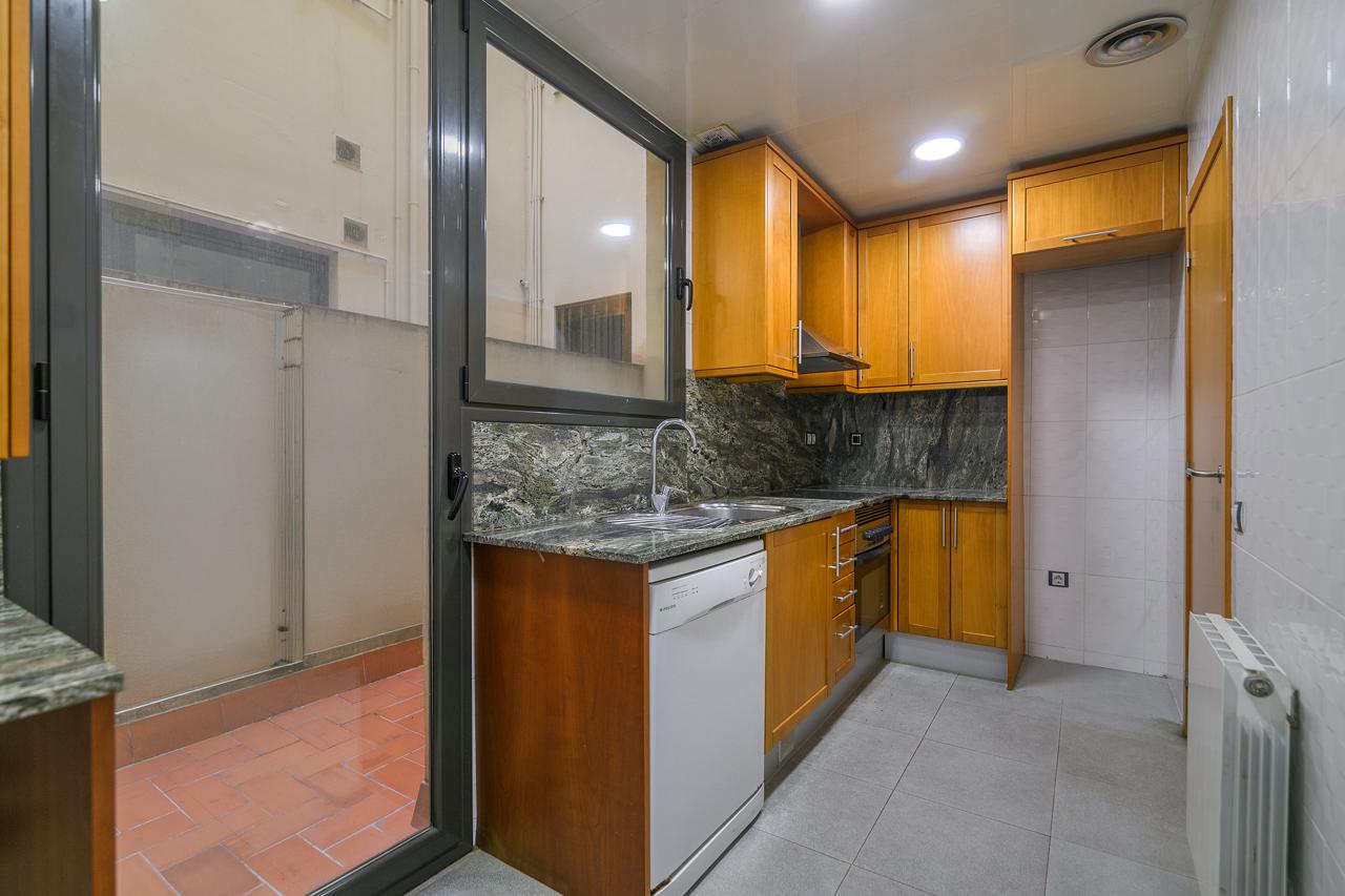 Piso – Barcelona 77.00 m2 photo19