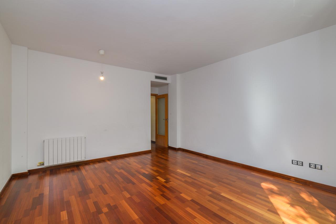 Piso – Barcelona 77.00 m2 photo22