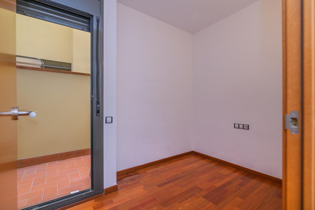 Piso – Barcelona 77.00 m2 photo10