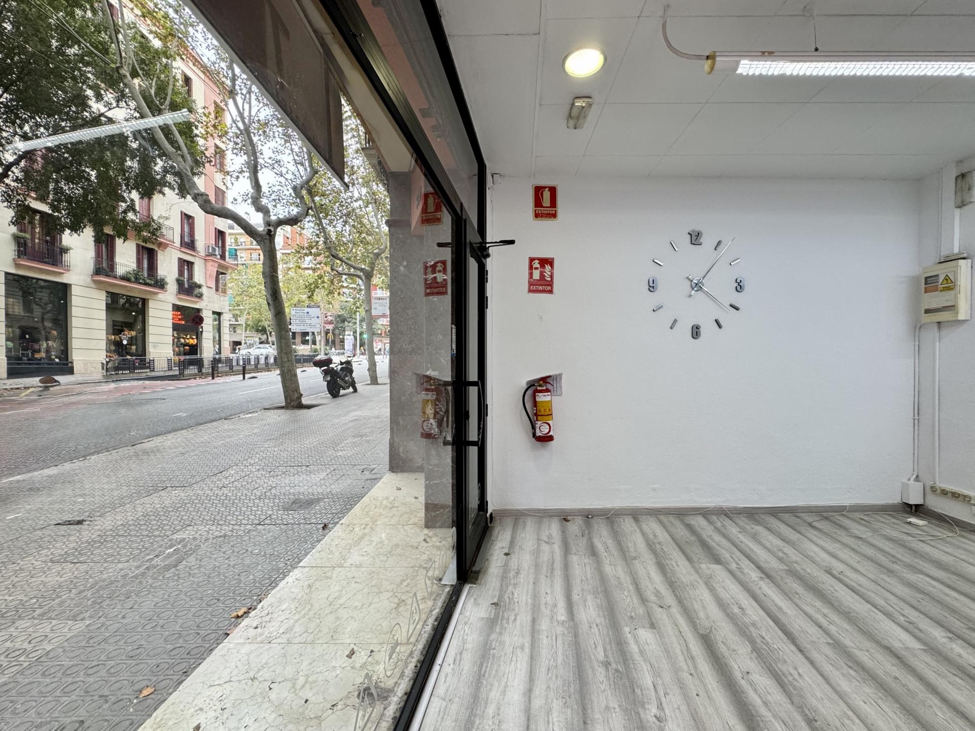 Local comercial – Barcelona 117.00 m2 photo4