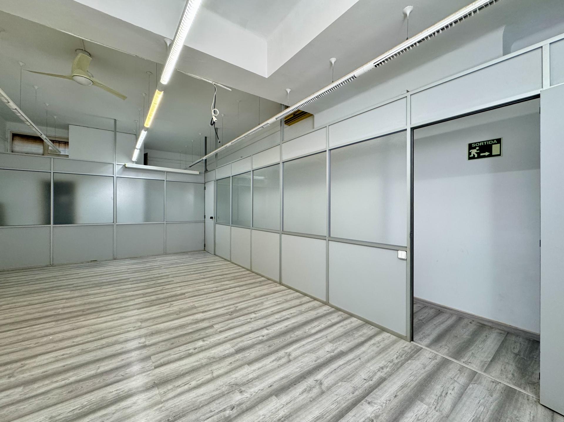 Local comercial – Barcelona 117.00 m2 photo8