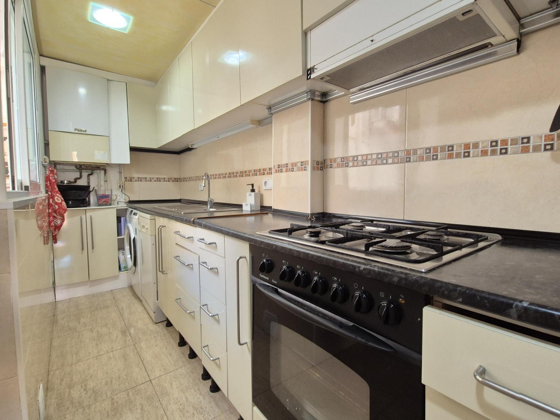 Piso – Barcelona 68.00 m2 photo33
