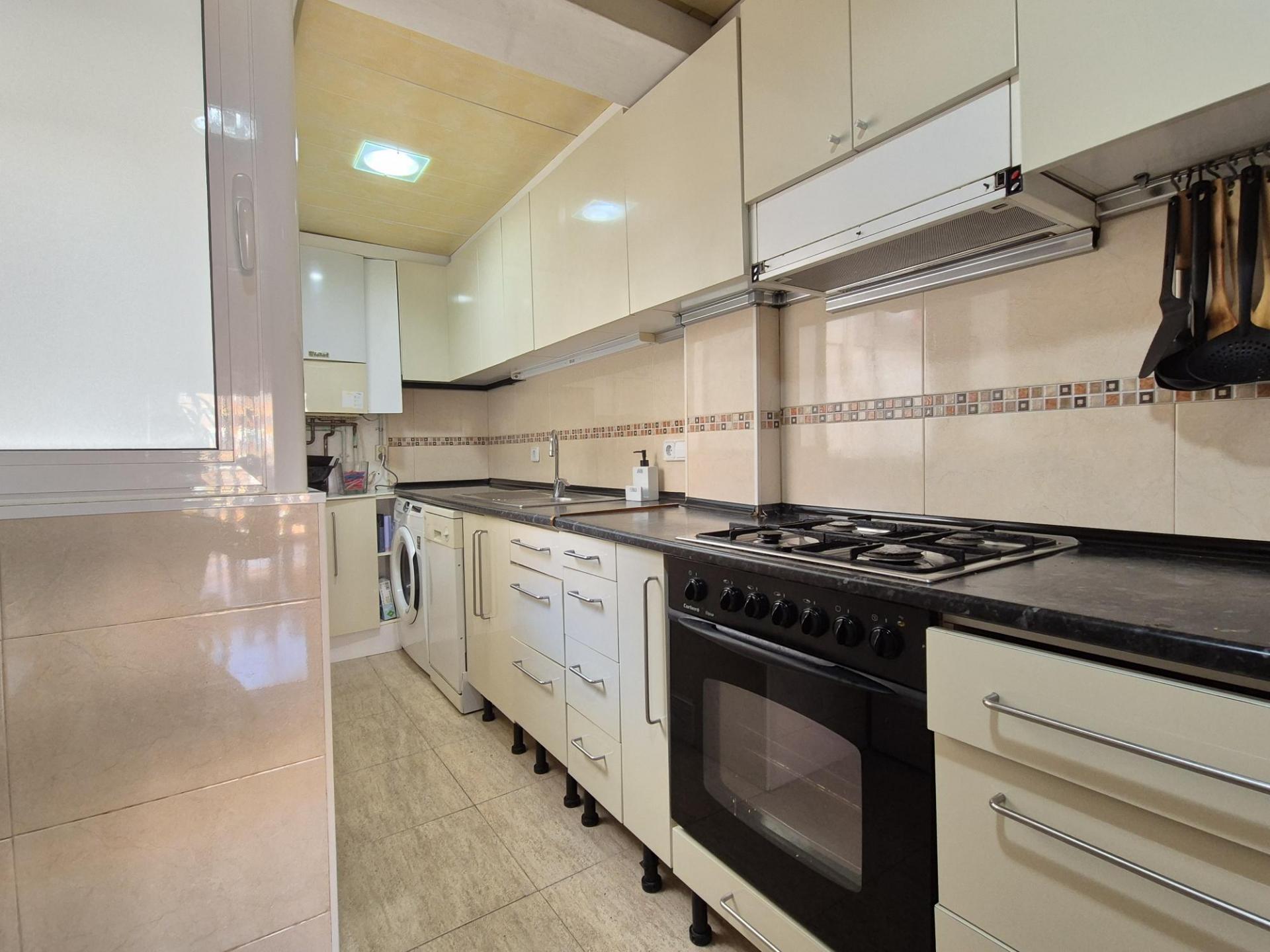 Piso – Barcelona 68.00 m2 photo32