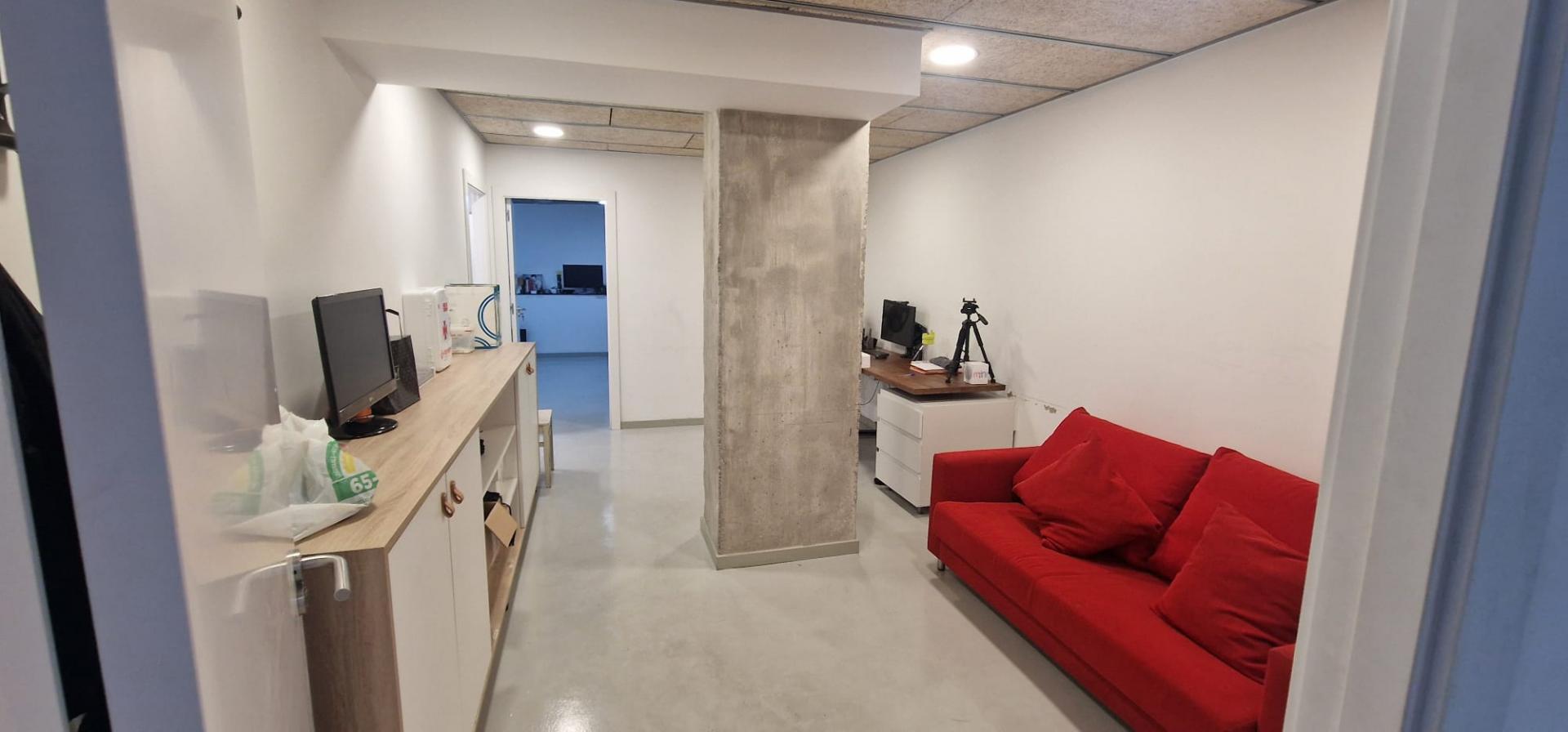 Local comercial – Cornellà de Llobregat 963.00 m2 photo15