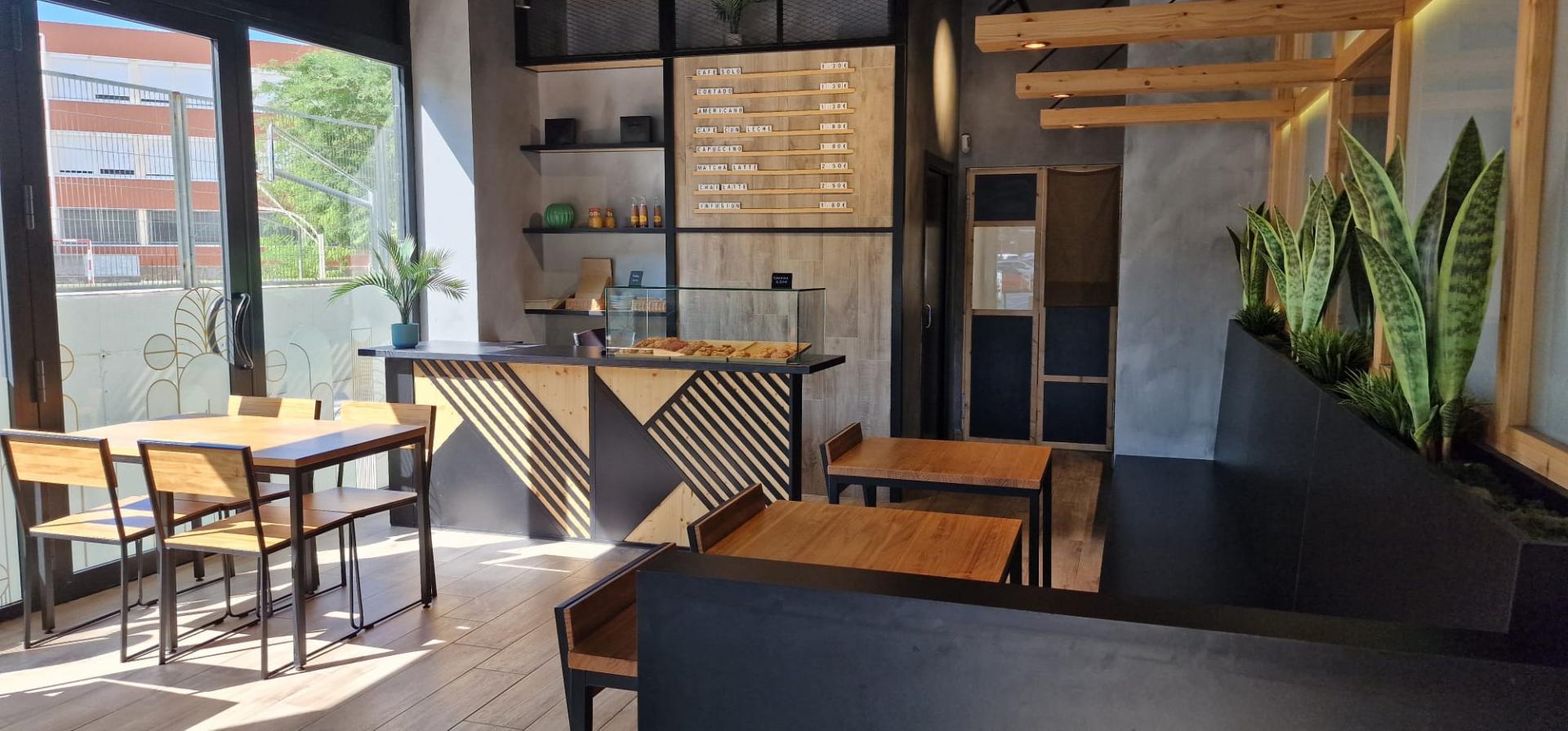 Local comercial – Cornellà de Llobregat 963.00 m2 photo3