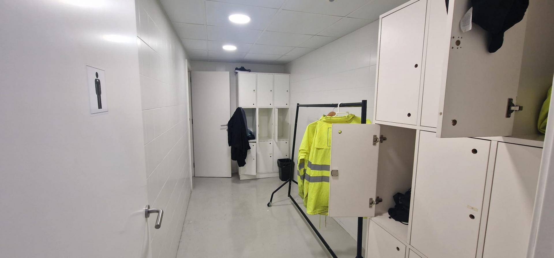 Local comercial – Cornellà de Llobregat 963.00 m2 photo12