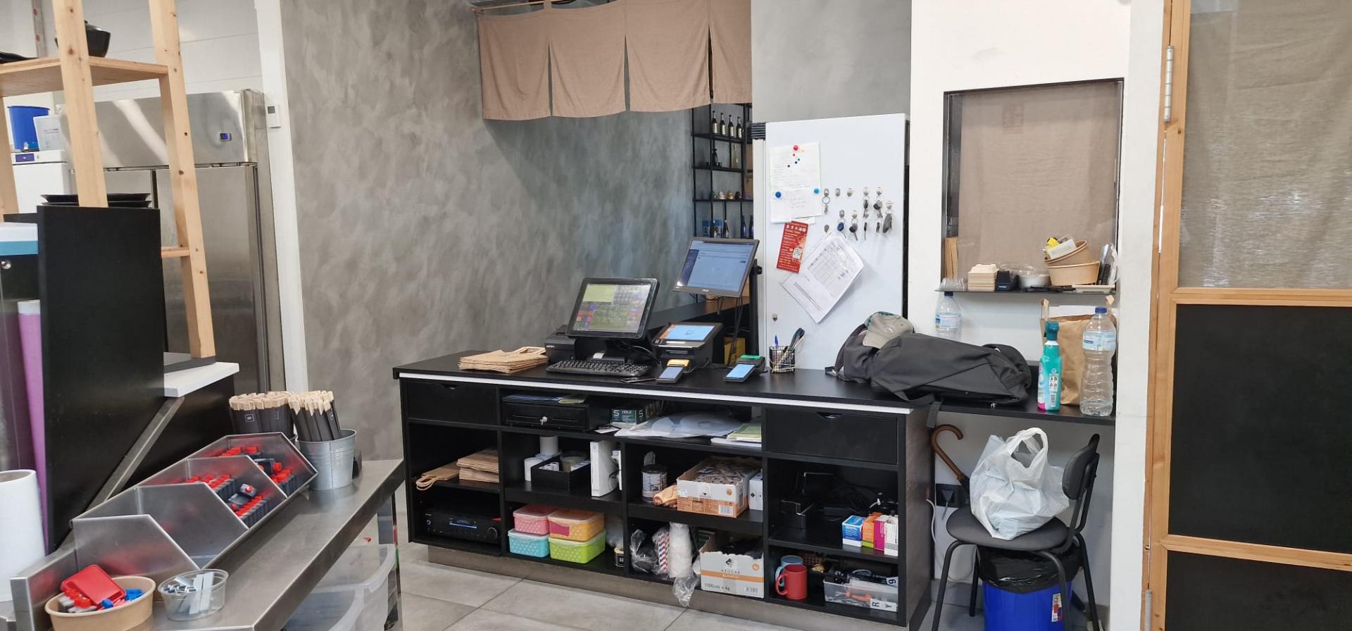 Local comercial – Cornellà de Llobregat 963.00 m2 photo6