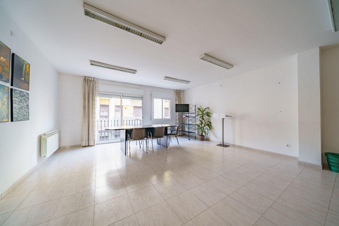 Pis – Santa Coloma de Farners 100.00 m2 photo5