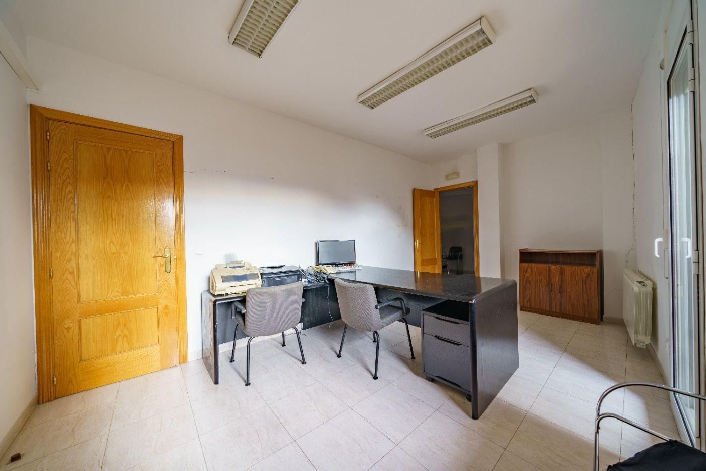Pis – Santa Coloma de Farners 100.00 m2 photo17
