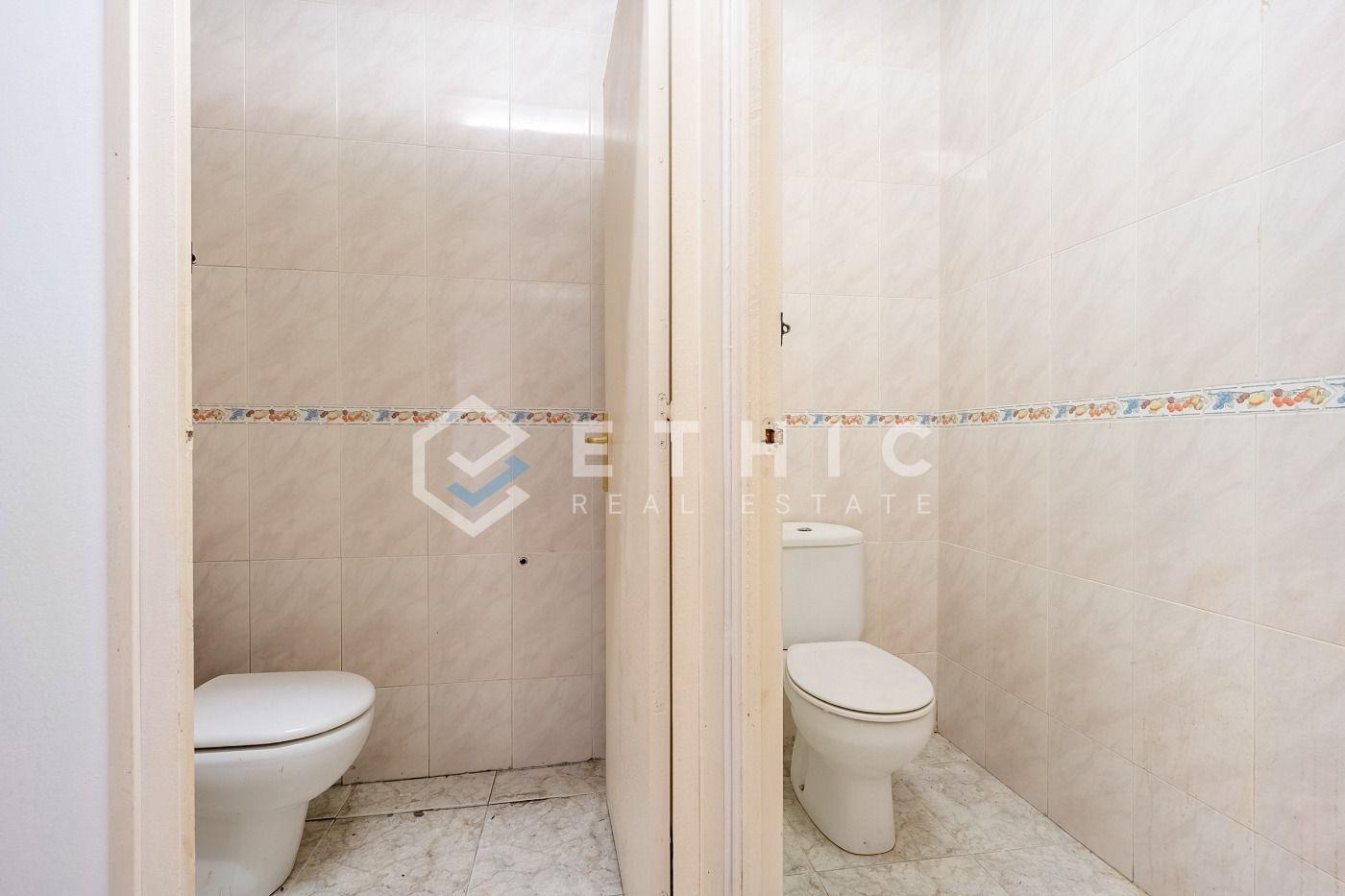 Local comercial – Barcelona 161.00 m2 photo7