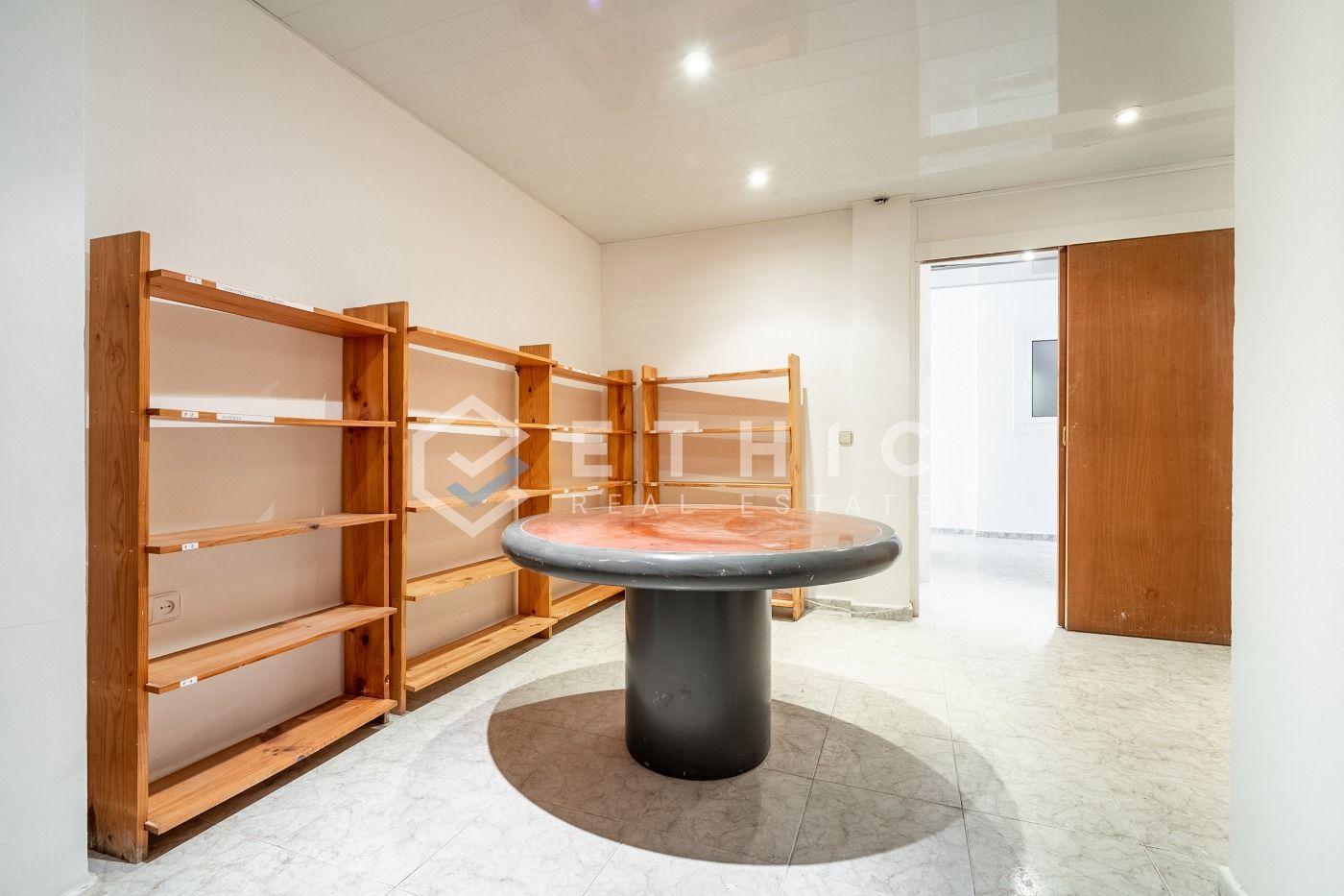 Local comercial – Barcelona 161.00 m2 photo18