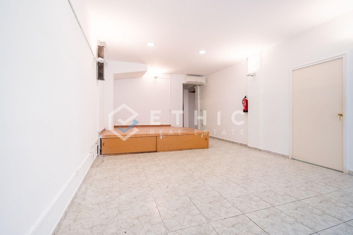 Local comercial – Barcelona 161.00 m2 photo14