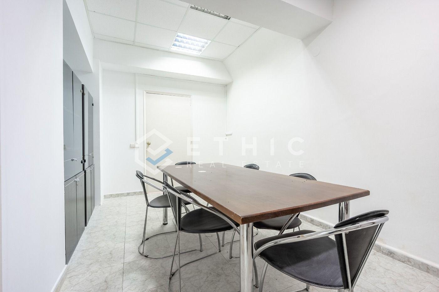 Local comercial – Barcelona 161.00 m2 photo24