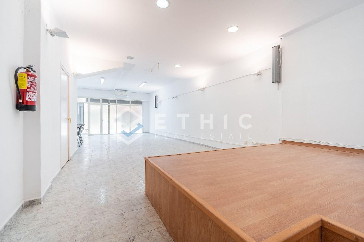 Local comercial – Barcelona 161.00 m2 photo6