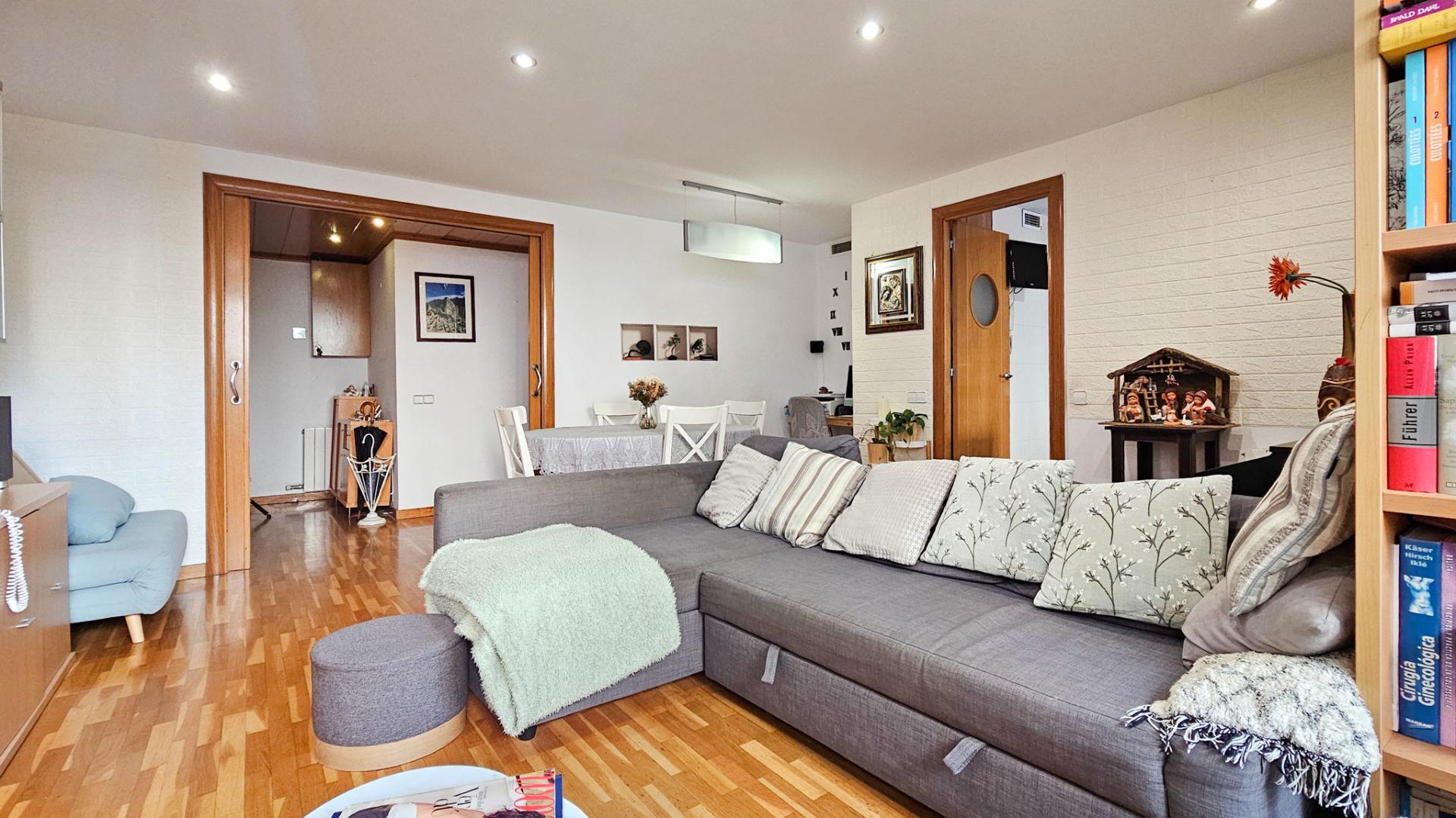 Pis – Barcelona 107.00 m2 photo13