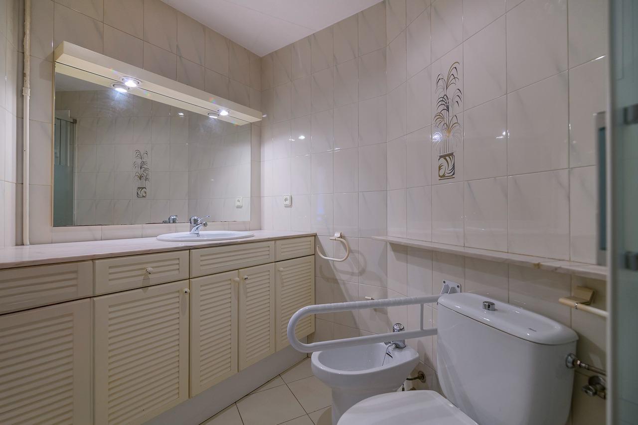 Piso – Barcelona 88.00 m2 photo25