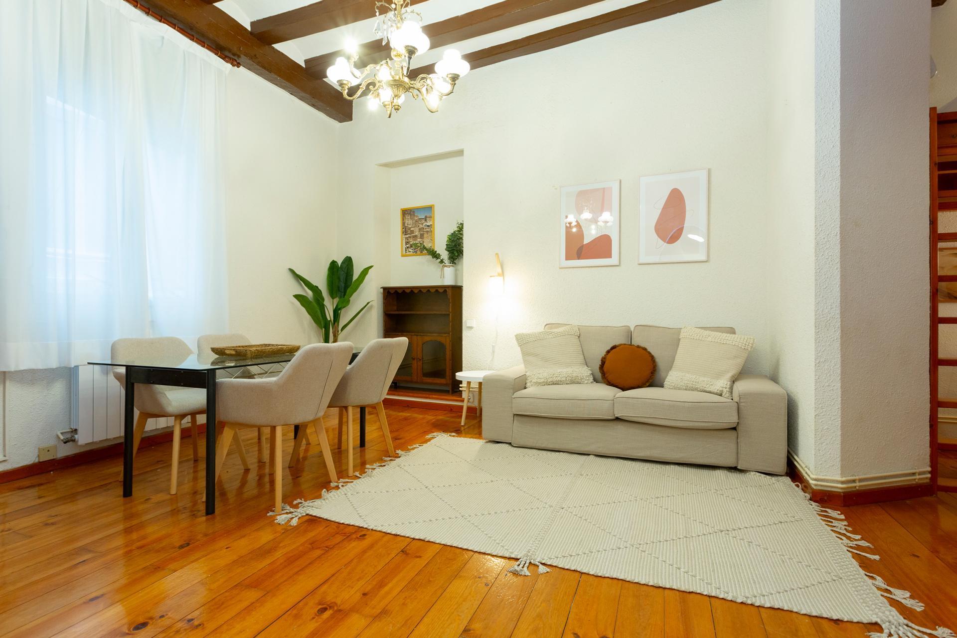 Piso – Barcelona 65.00 m2 photo2