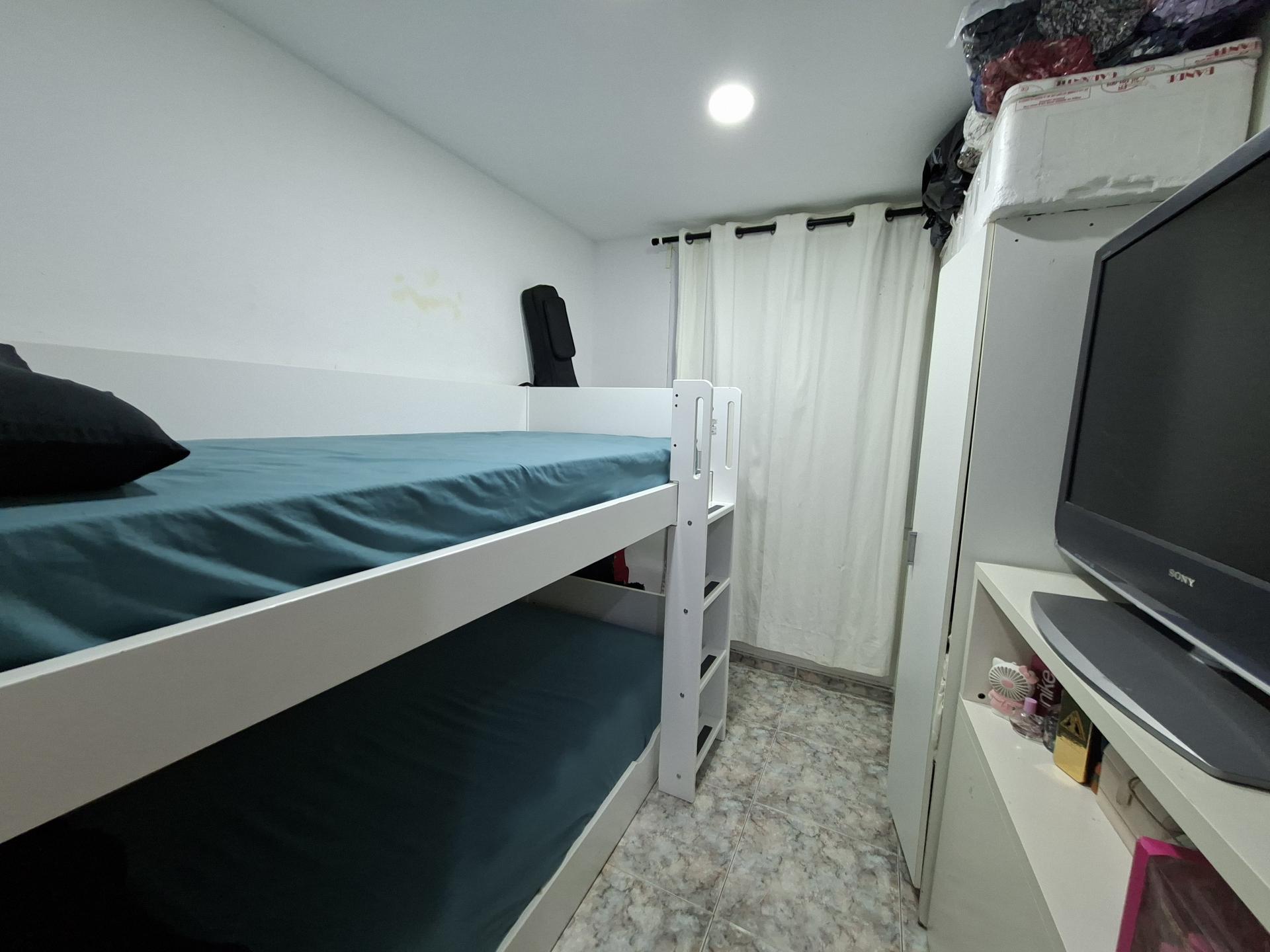 Piso – Hospitalet de Llobregat 69.00 m2 photo9