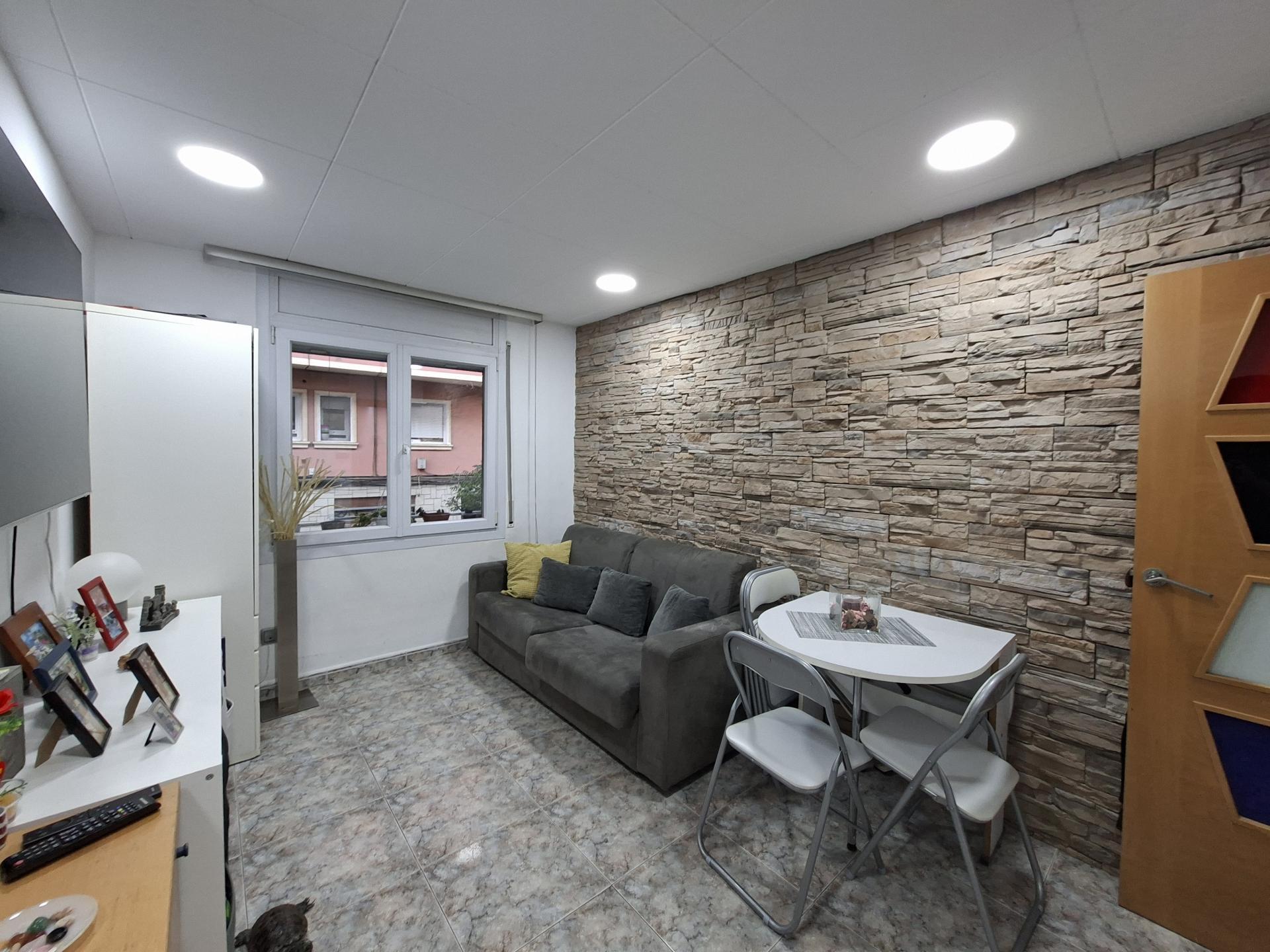 Piso – Hospitalet de Llobregat 69.00 m2 photo3