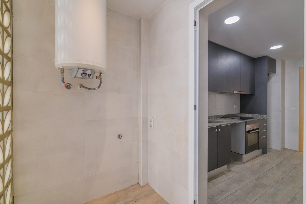 Piso – Barcelona 90.00 m2 photo28