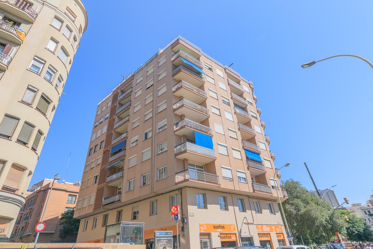 Piso – Barcelona 90.00 m2 photo22