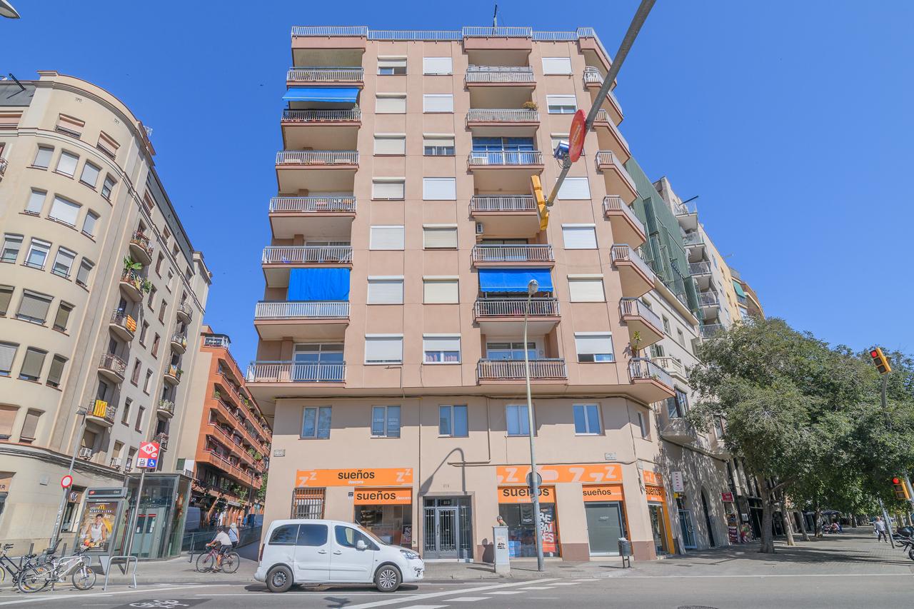 Piso – Barcelona 90.00 m2 photo13