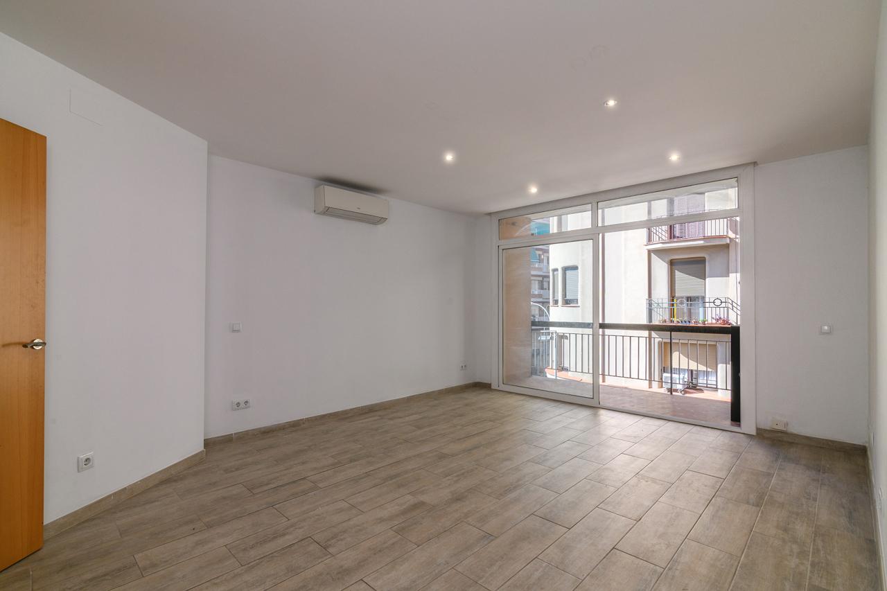 Piso – Barcelona 90.00 m2 photo17