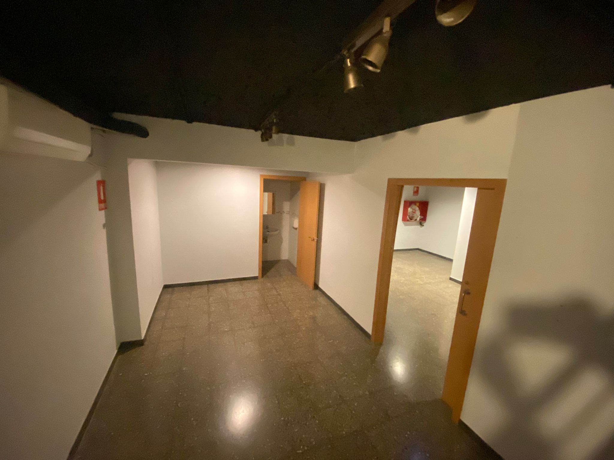 Local comercial – Barcelona 252.00 m2 photo20