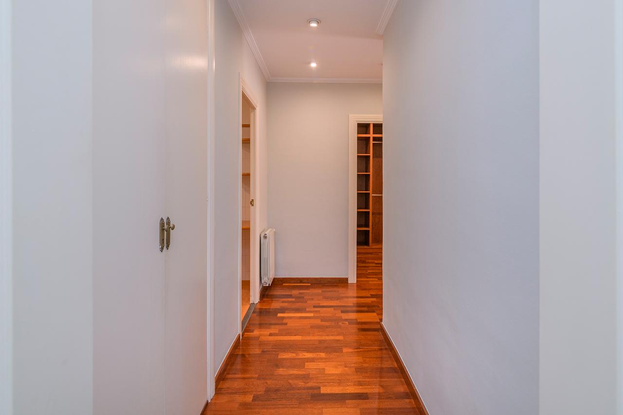 Piso – Barcelona 83.00 m2 photo22