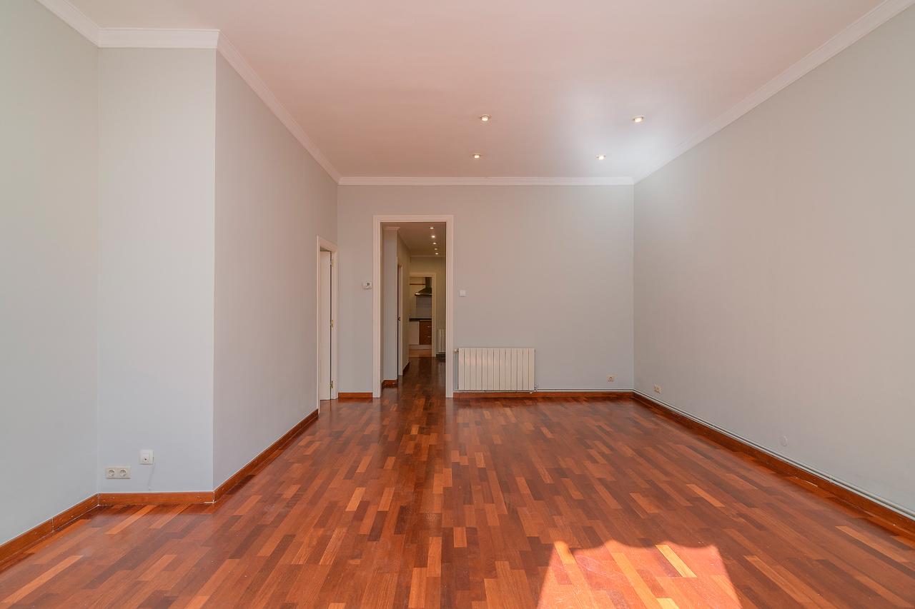 Piso – Barcelona 83.00 m2 photo11