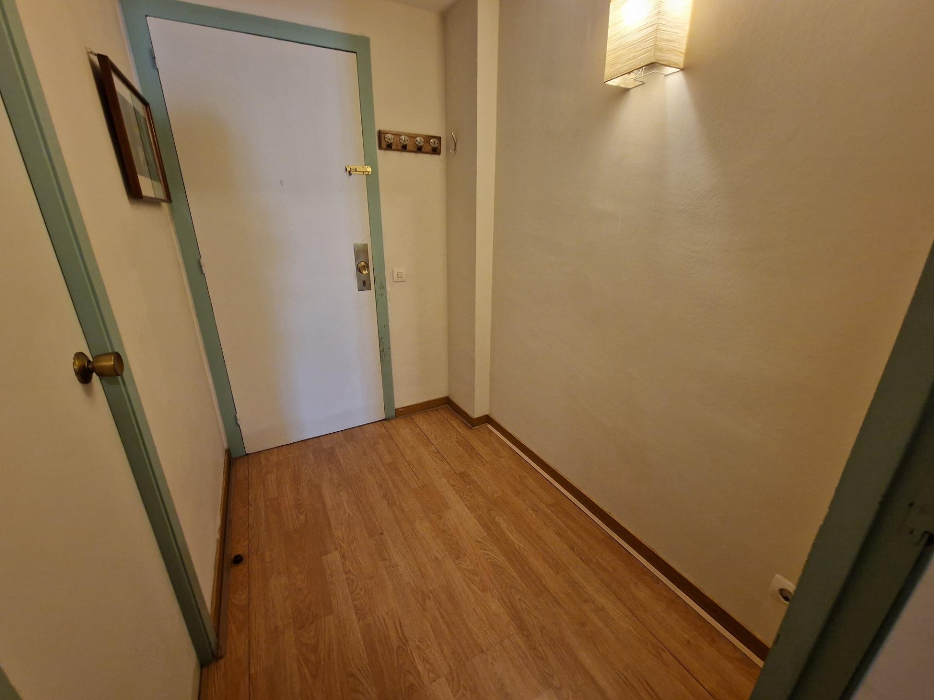 Piso – Sabadell 65.00 m2 photo12