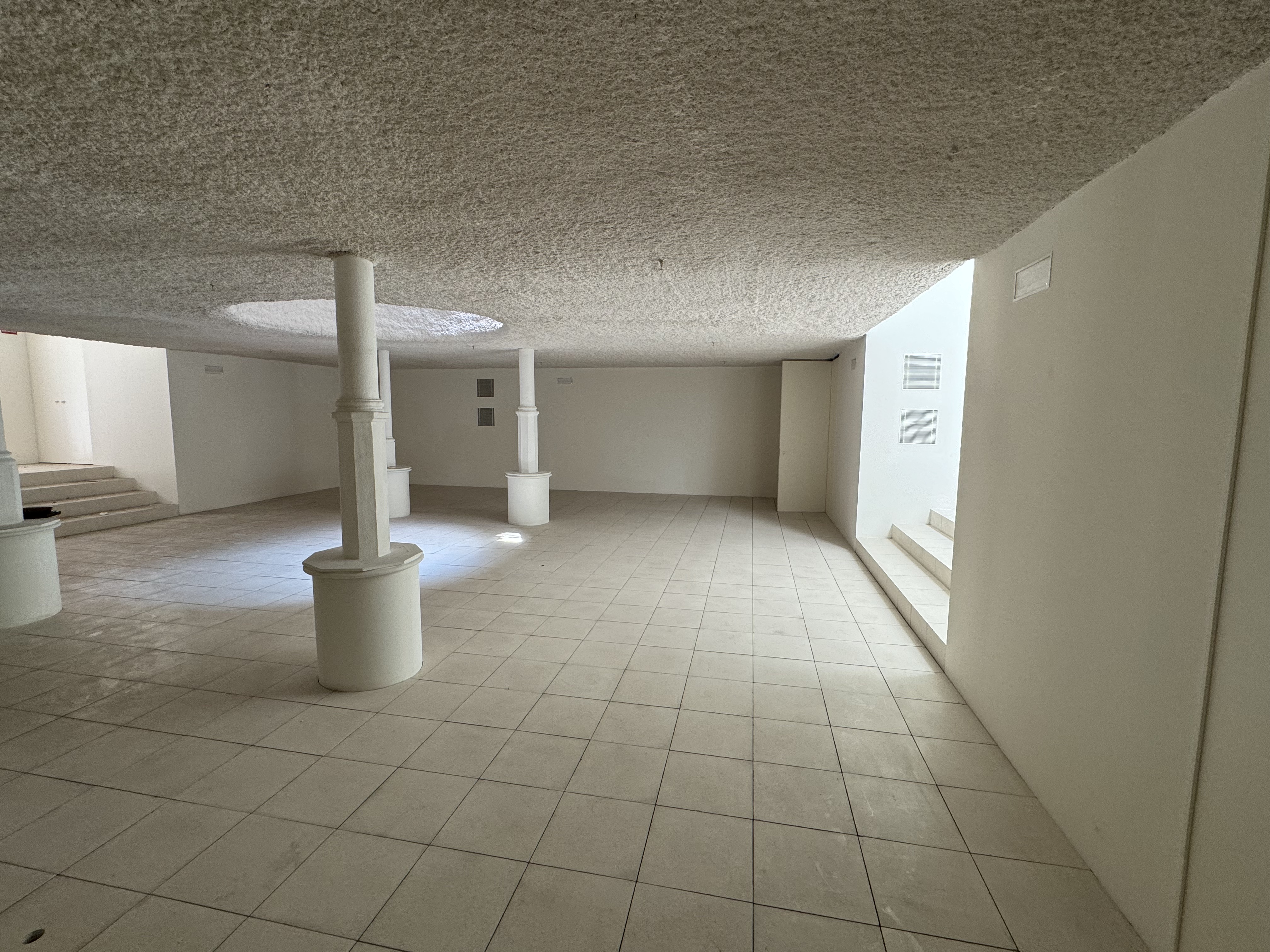 Otras casas – Barcelona 438.00 m2