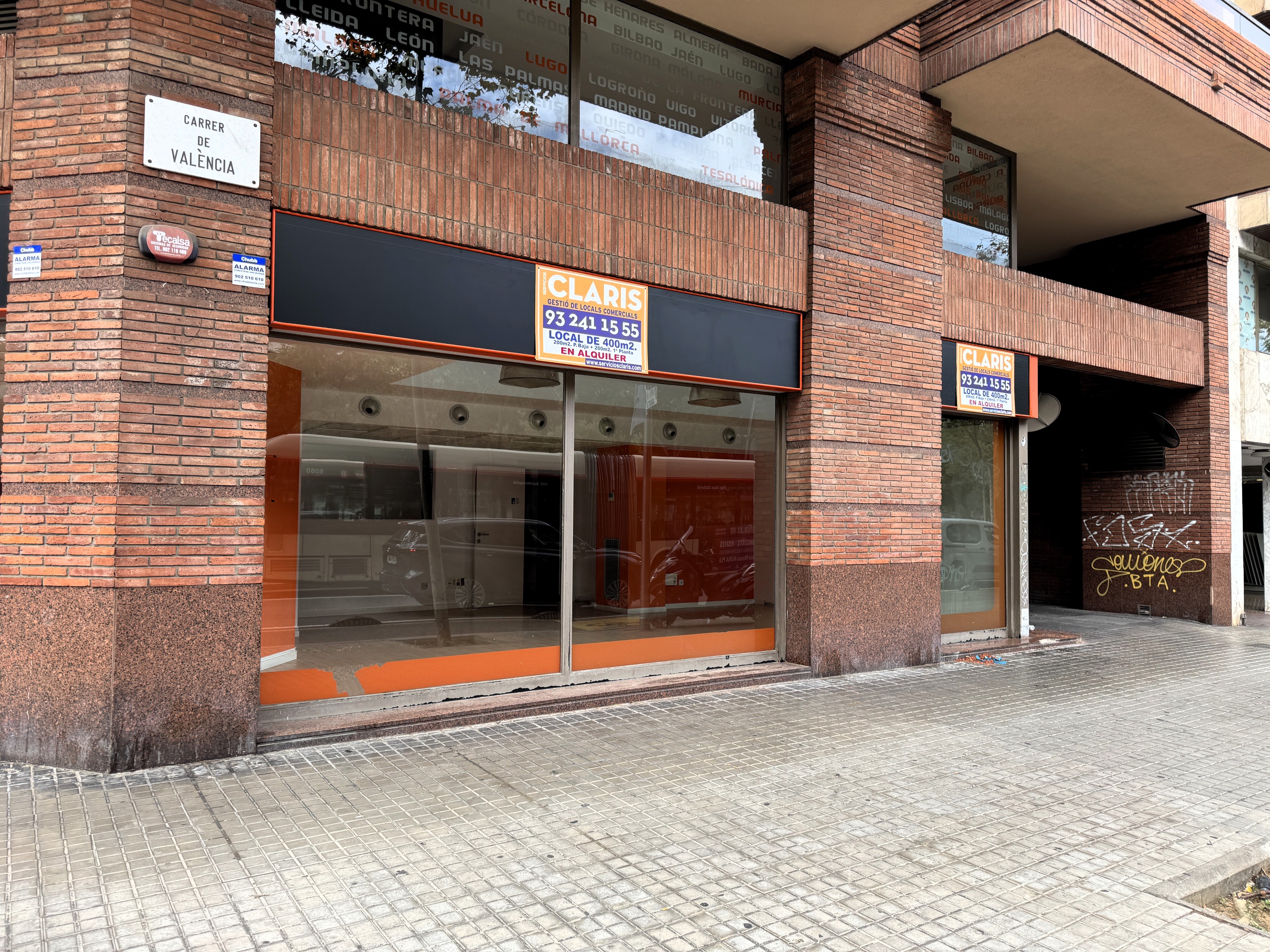 Otras casas – Barcelona 404.00 m2