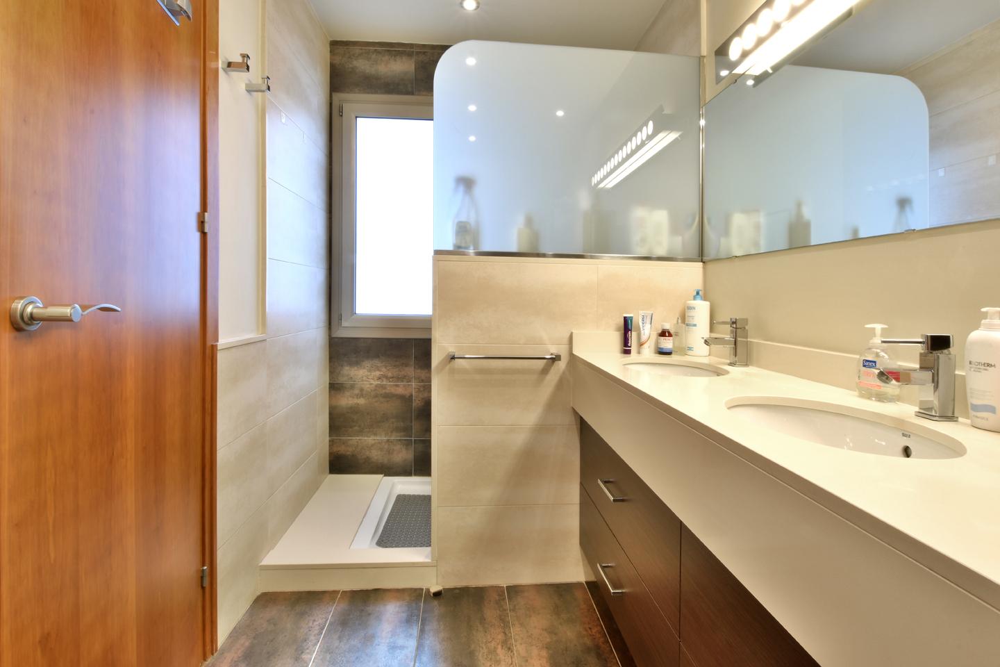 Unifamiliar adosada – Terrassa 187.00 m2 photo9