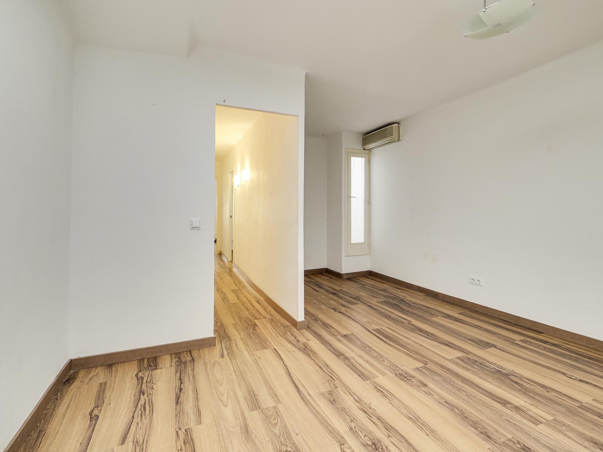Piso – Barcelona 44.00 m2 photo33