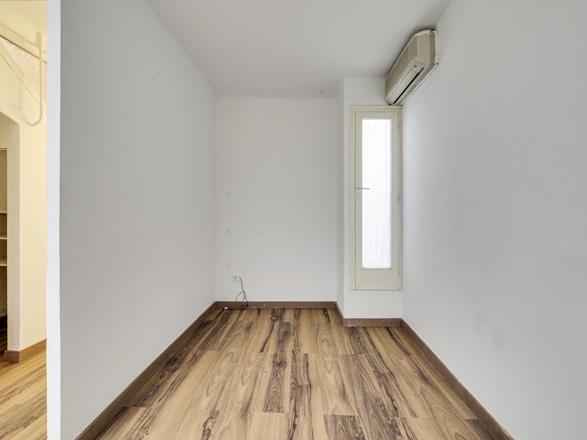 Piso – Barcelona 44.00 m2 photo35