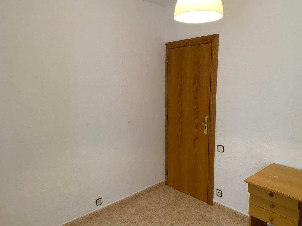Piso – Hospitalet de Llobregat 74.00 m2 photo13