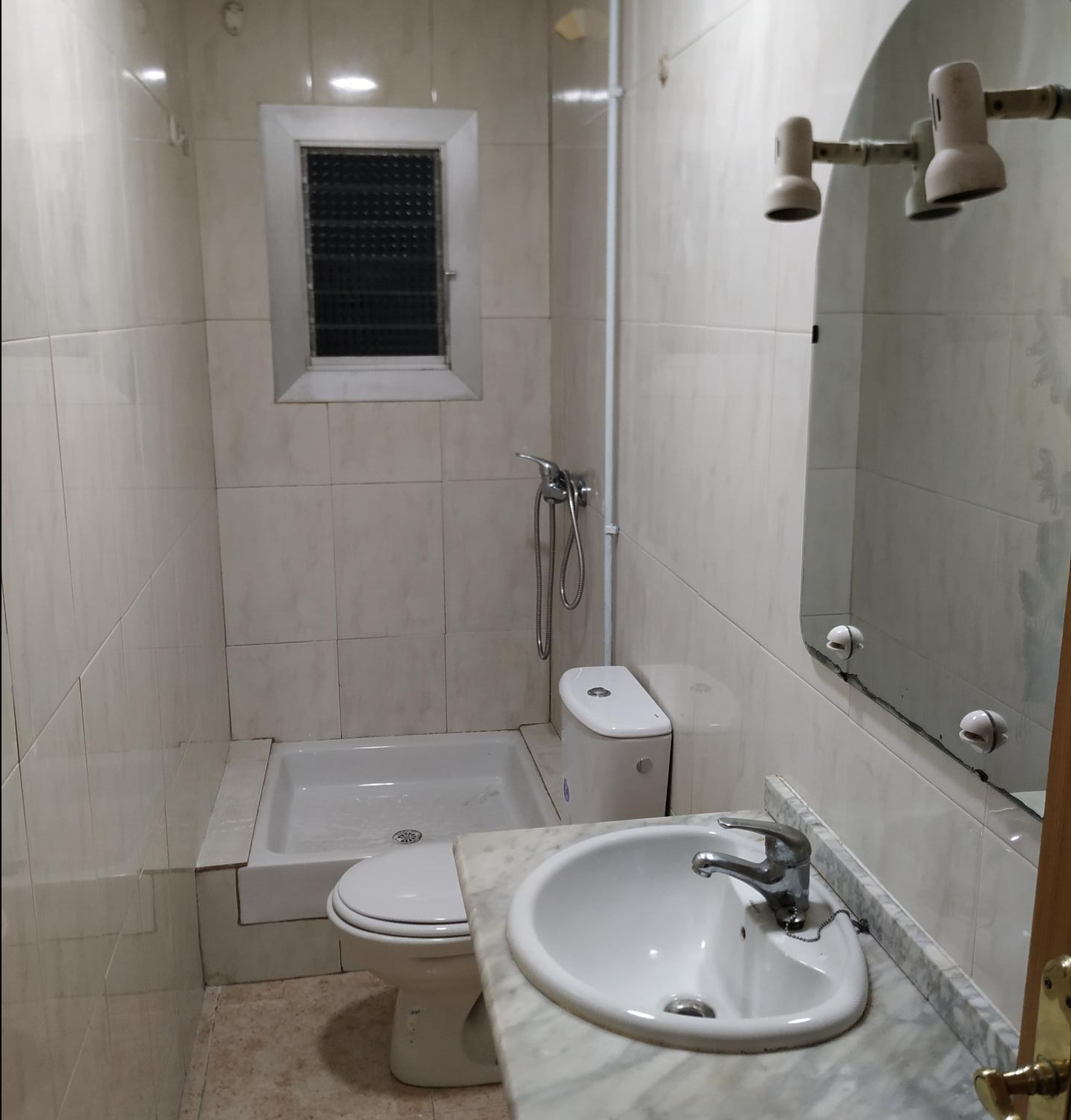Piso – Hospitalet de Llobregat 74.00 m2 photo27