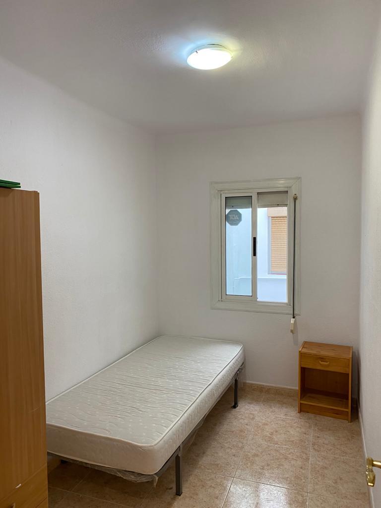 Piso – Hospitalet de Llobregat 74.00 m2 photo17