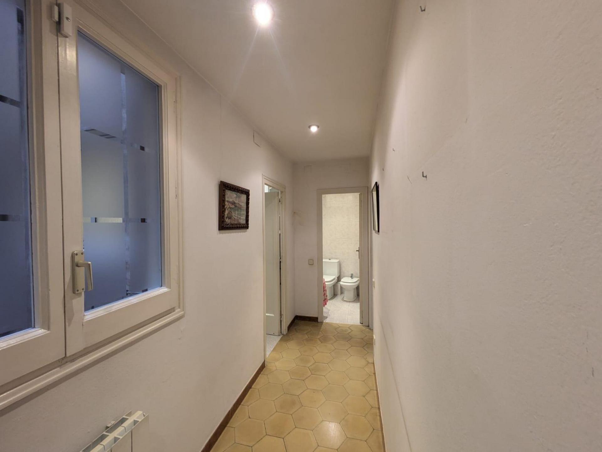 Piso – Barcelona 89.00 m2 photo19