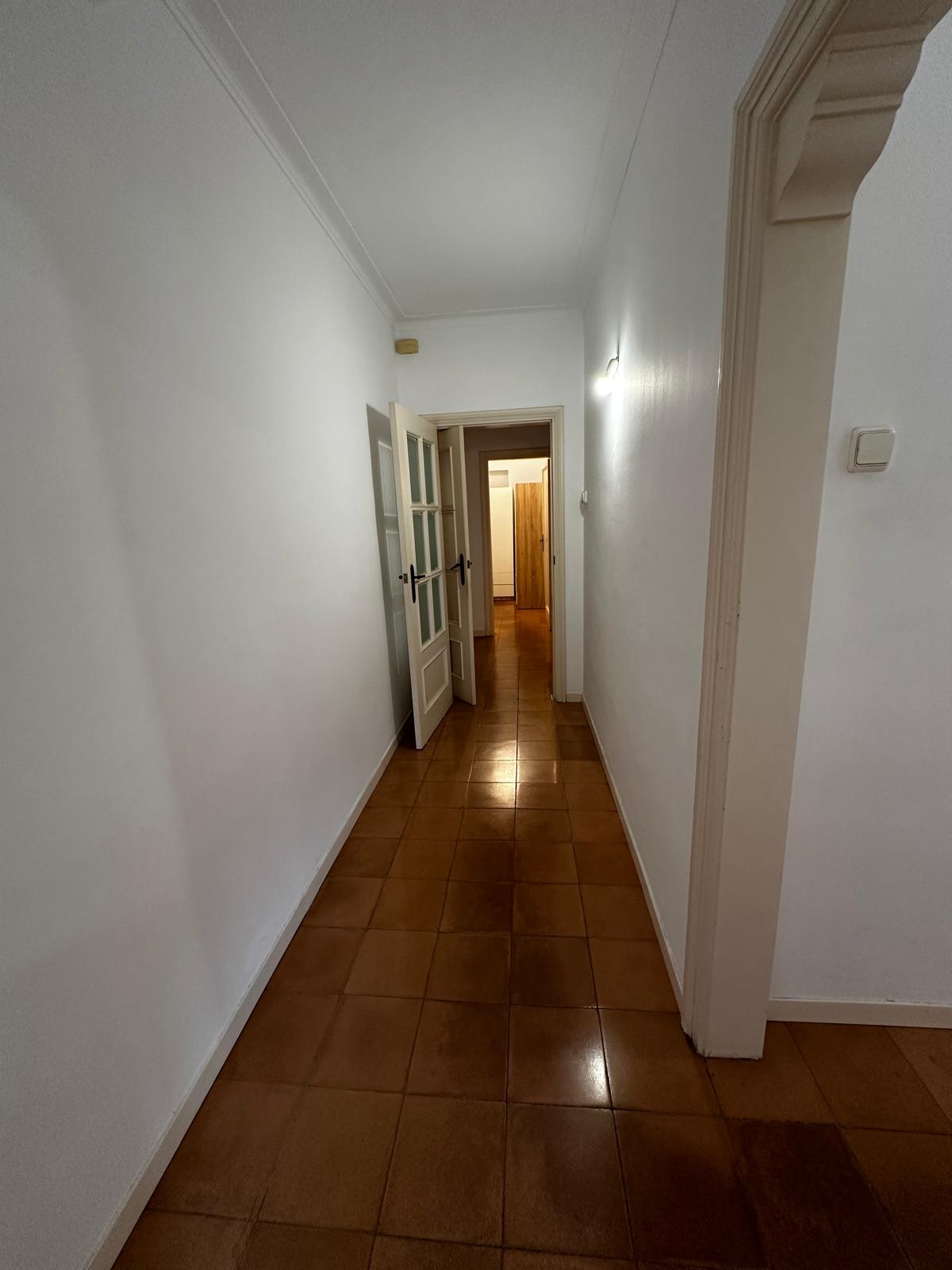 Piso – Barcelona 89.00 m2 photo10