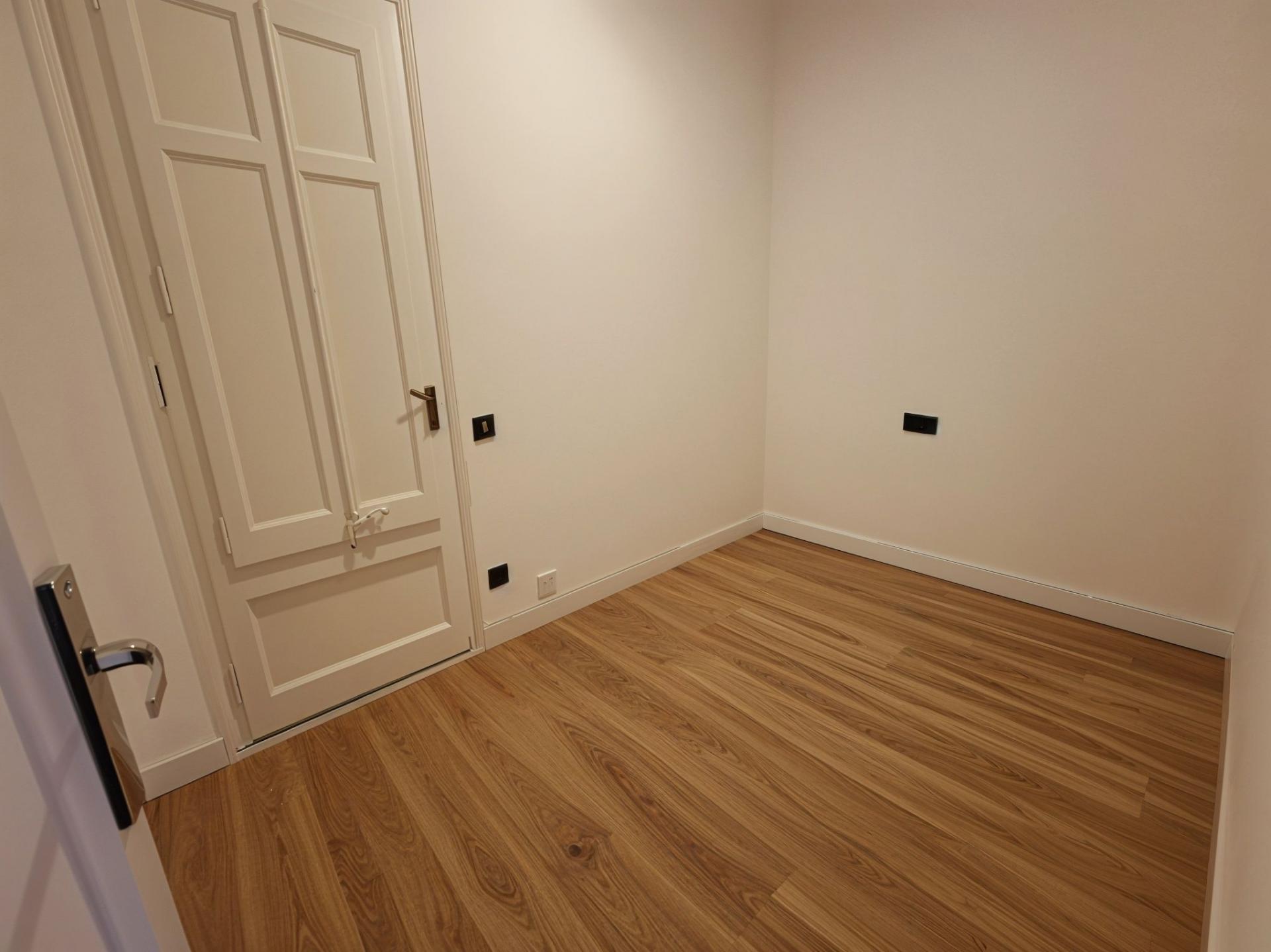 Piso – Barcelona 175.00 m2 photo15