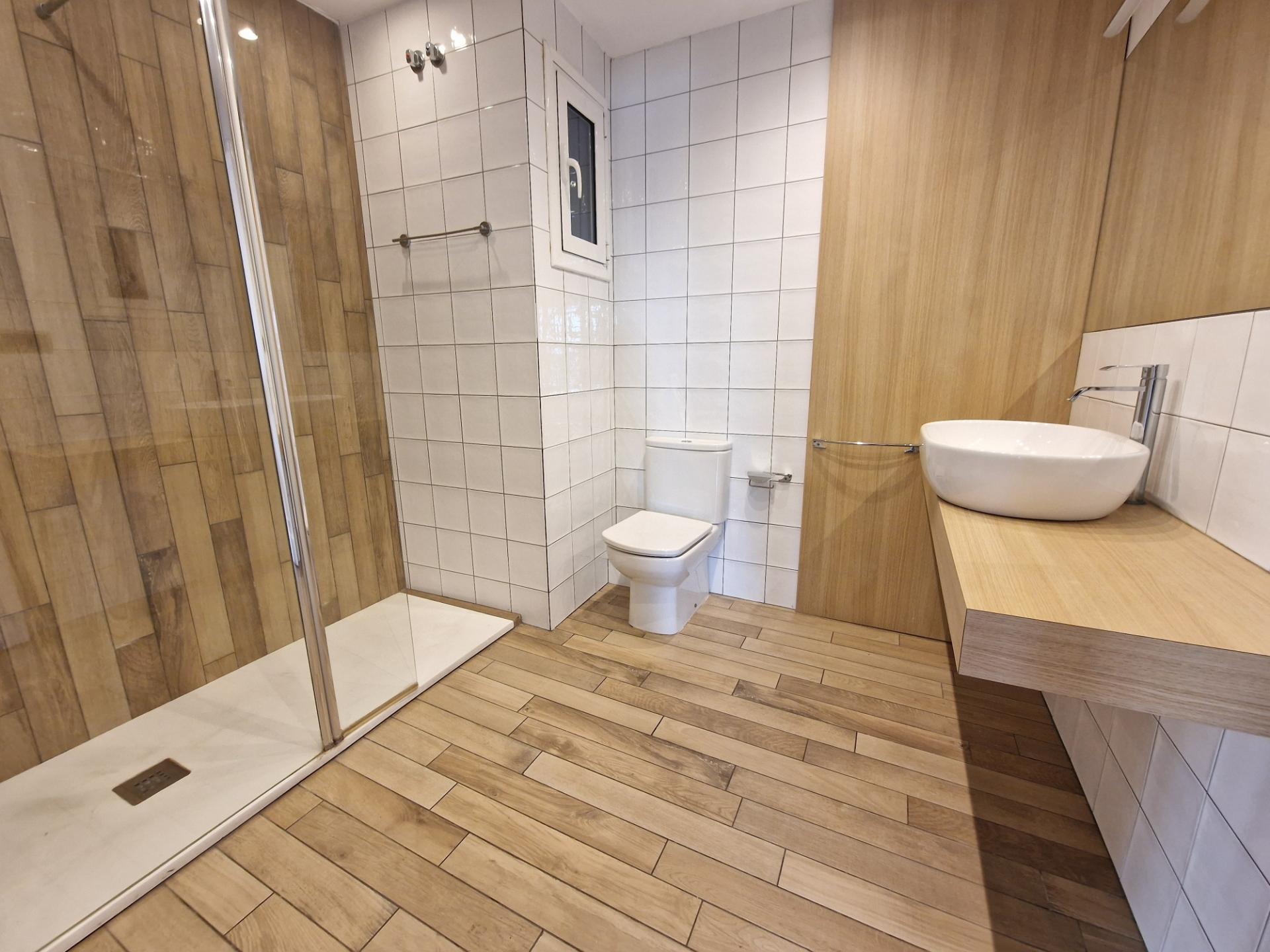 Piso – Barcelona 175.00 m2 photo17