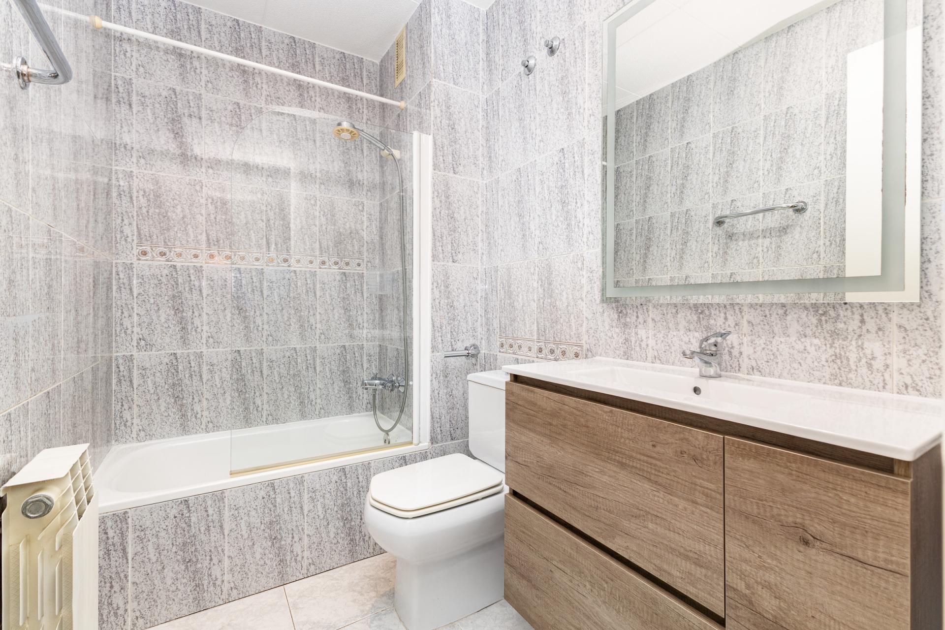 Piso – Barcelona 102.00 m2 photo21