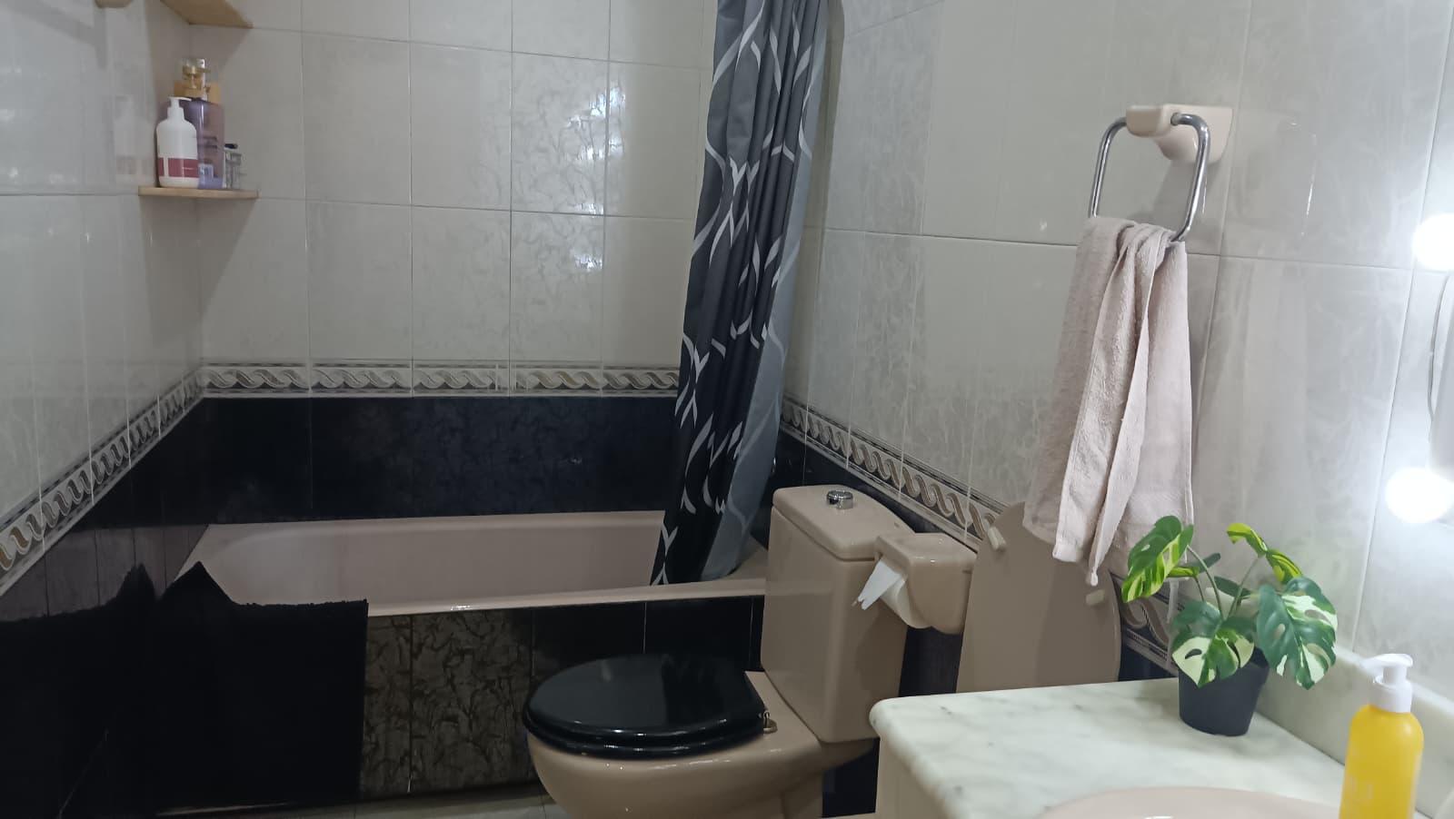 Piso – Cornellà de Llobregat 50.00 m2 photo5