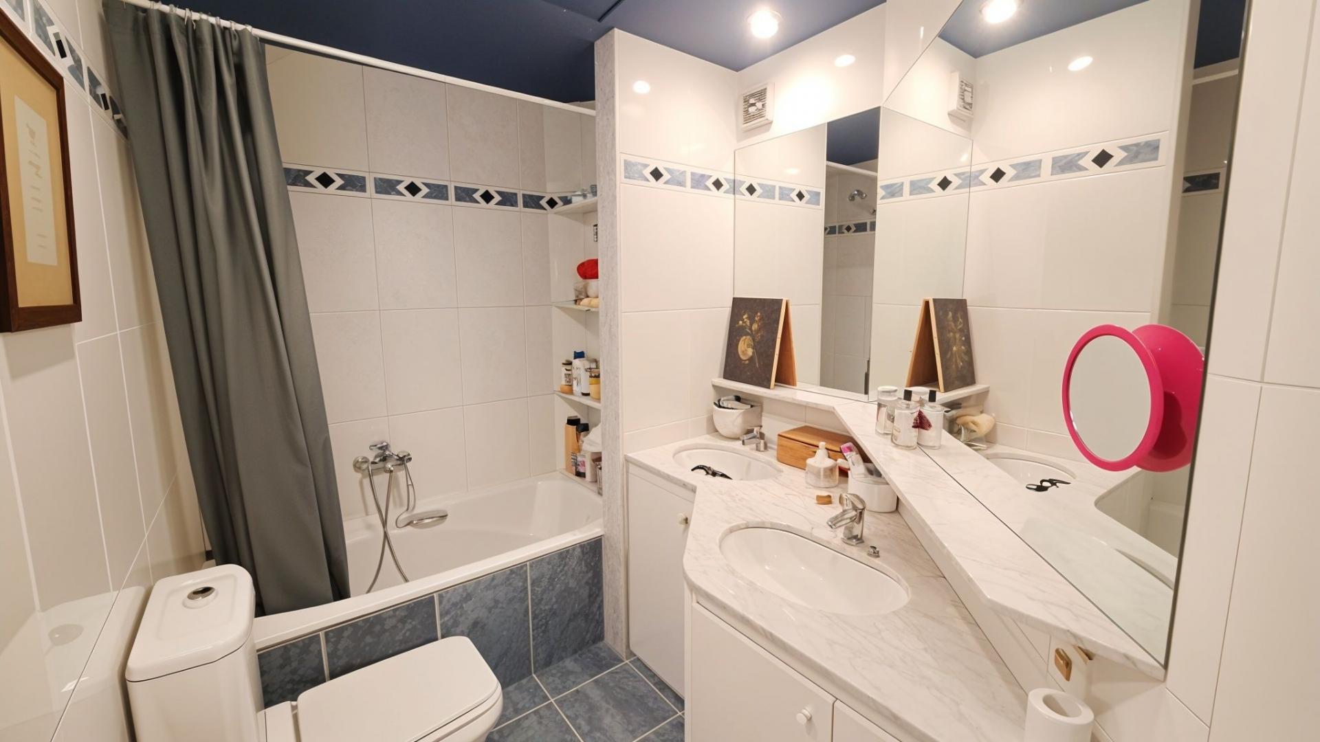 Piso – Barcelona 107.00 m2 photo25