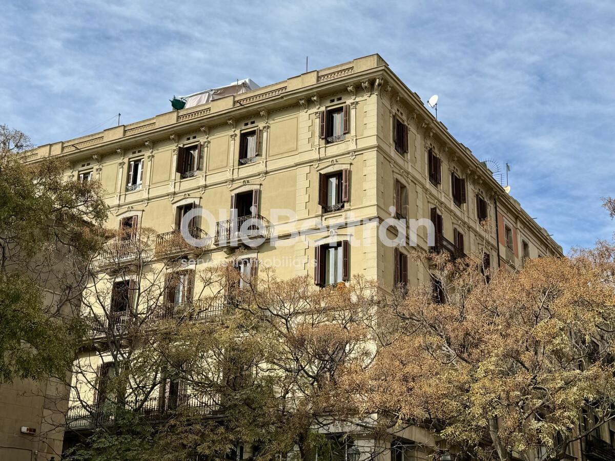 Piso – Barcelona 135.00 m2 photo14