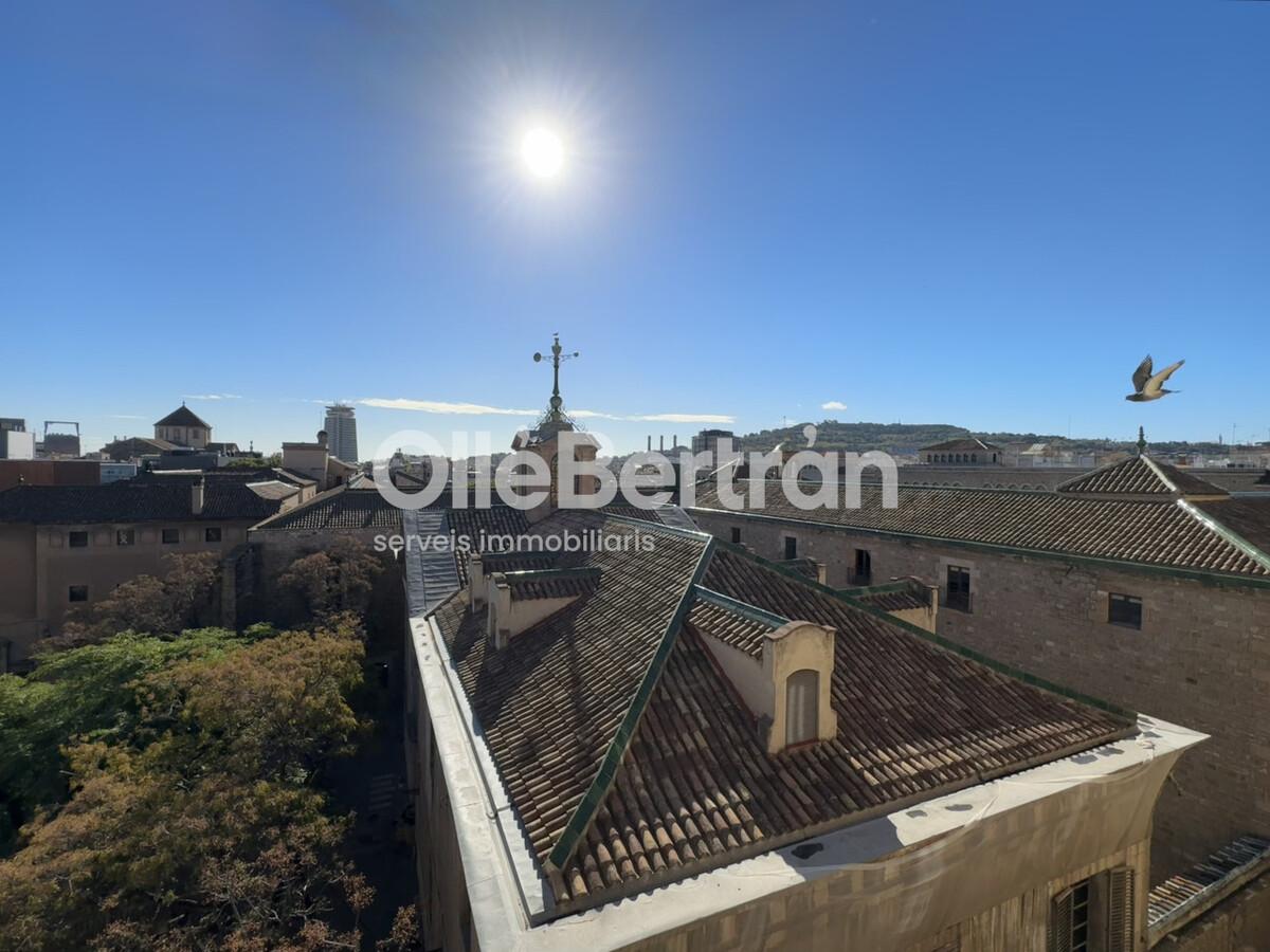 Piso – Barcelona 135.00 m2 photo24