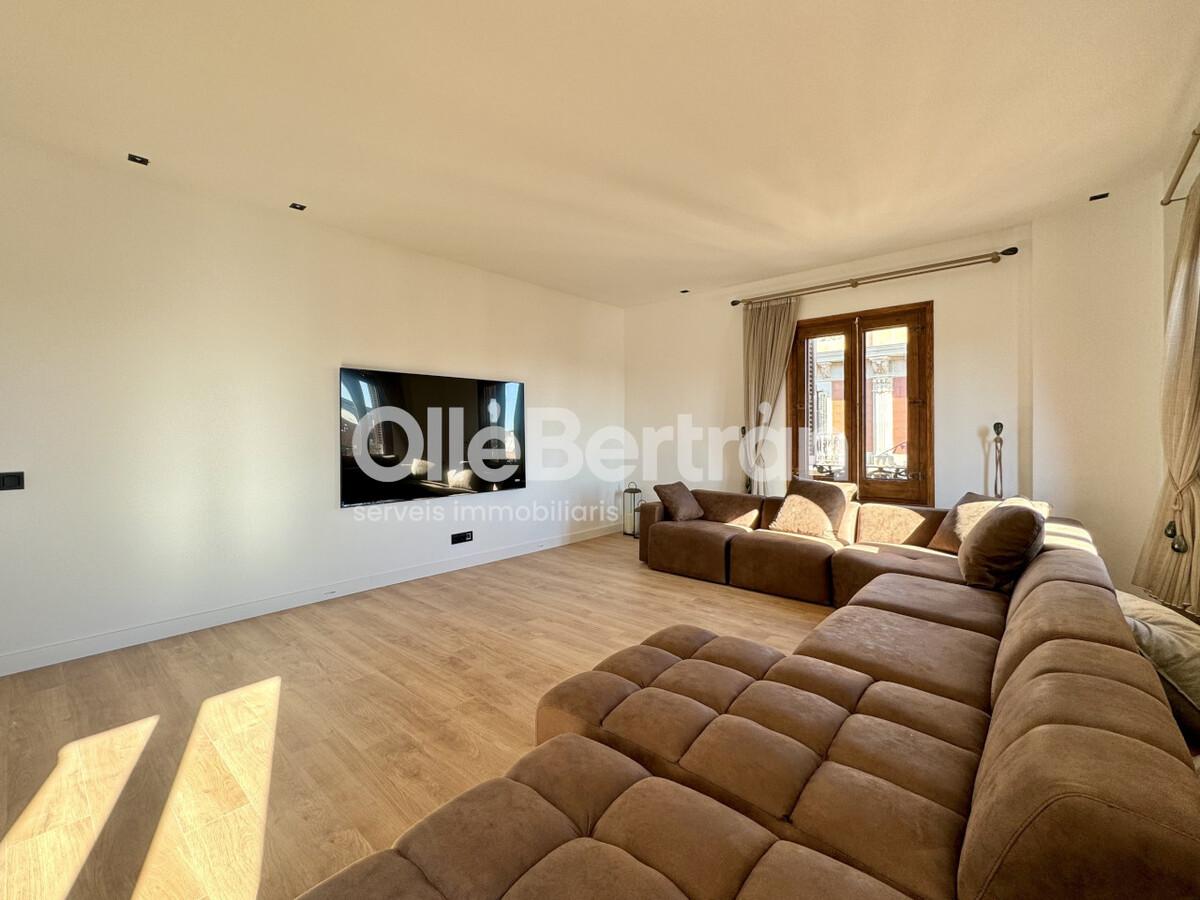 Piso – Barcelona 135.00 m2 photo4