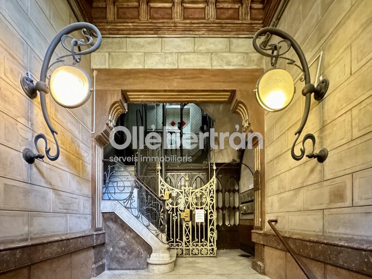 Piso – Barcelona 135.00 m2 photo16